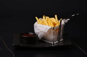 Картопля фрі з кетчупом