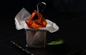 Креветки тигрові в панко з соусом з руколи