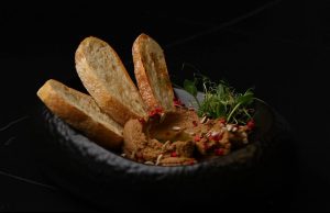 Паштет з карпатських білих грибів з грінками